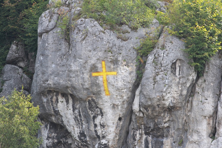 Trzebniów, Msza św. dla części A i B