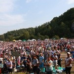 Trzebniów, Msza św. dla części A i B