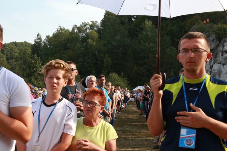 Trzebniów, Msza św. dla części A i B