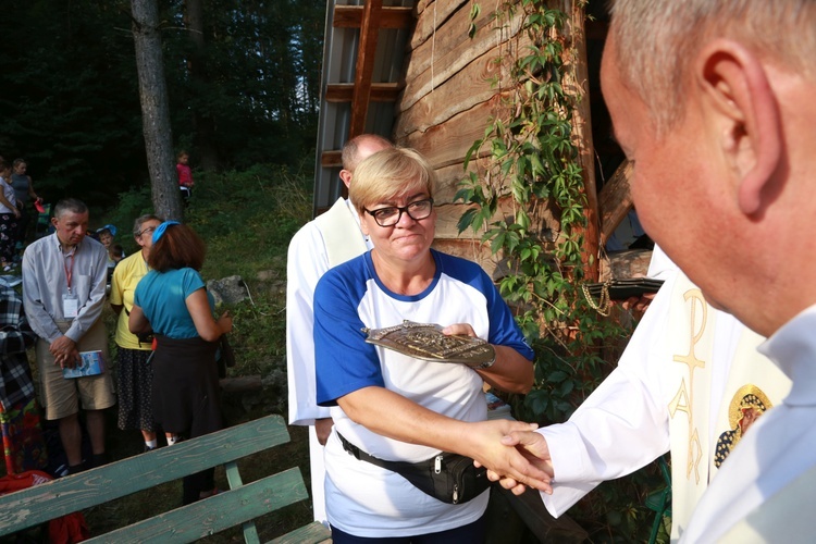 Trzebniów, Msza św. dla części A i B