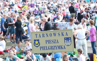 Trzebniów, Msza św. dla części A i B