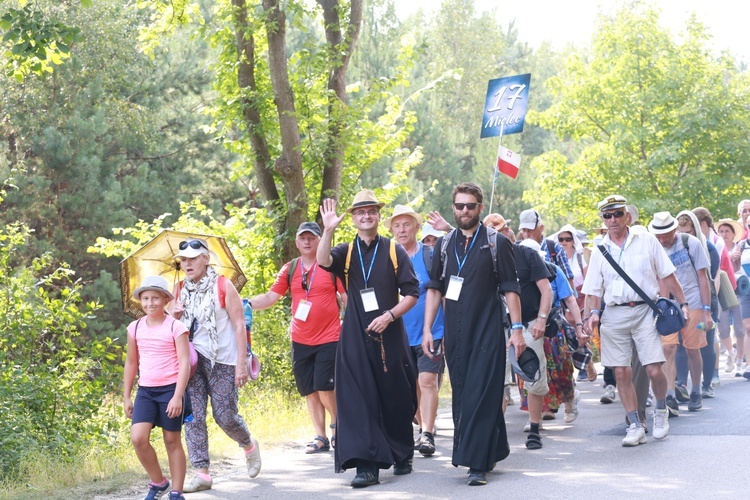 36. PPT - grupa 17 - dzień VIII