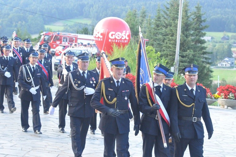 Strażacy u Matki Bożej Pocieszenia