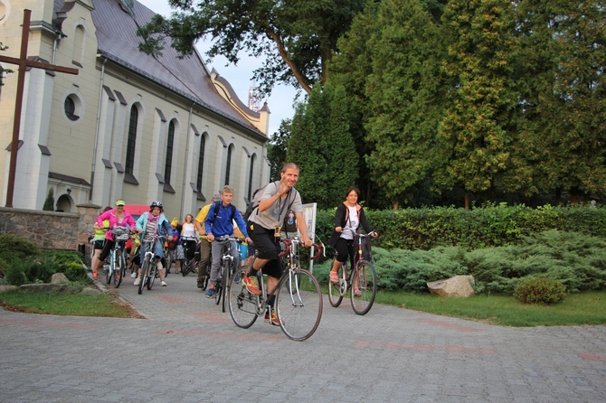 Pielgrzymka rowerowa do Głogowca