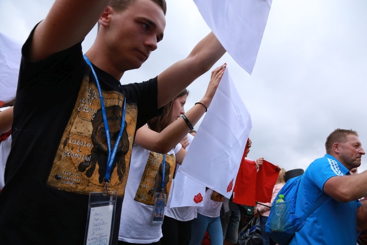 36. PPT - grupa 8 - wejście na Jasną Górę w 2018 roku