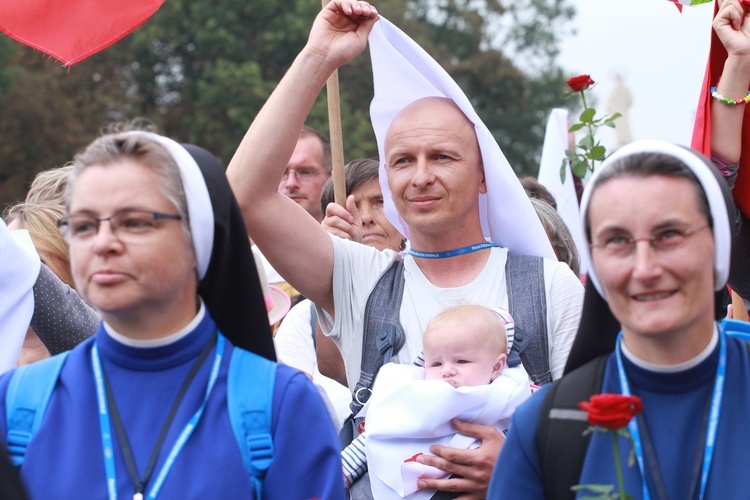 36. PPT - grupa 8 - wejście na Jasną Górę w 2018 roku