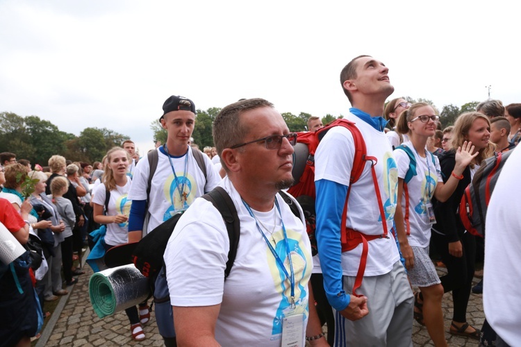 36. PPT - grupa 12 - wejście