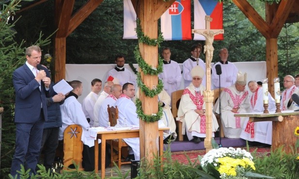 Za wspólne działanie i modlitwe dziekował m.in. wójt Istebnej Henryk Gazurek