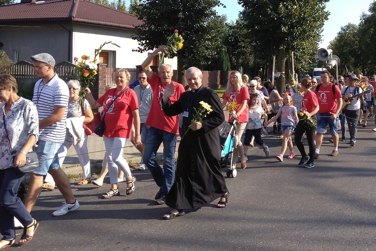 Powrót pielgrzymów do Głowna