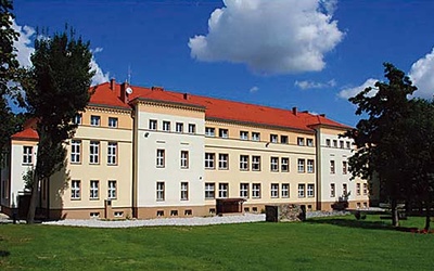 Gmach WSD w Świdnicy.