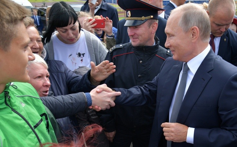 Putin włącza się w dyskusję o wieku emerytalnym w Rosji