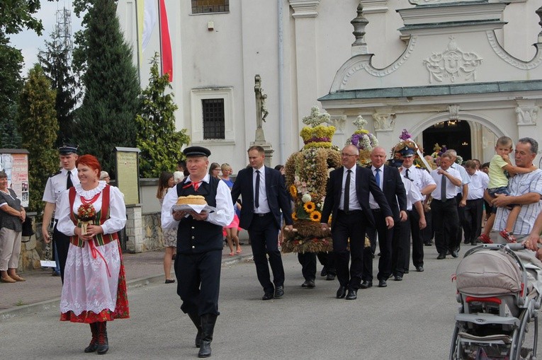 Uroczystości dożynkowe w Jedlińsku rozpoczną się od Mszy św. w miejscowym kościele