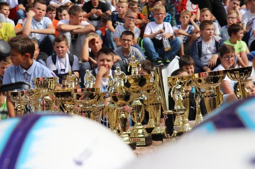 Ministranci świętowali pod katedrą