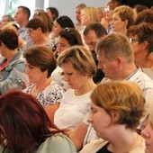 Nauczyciele religii podczas odprawy w auli seminarium