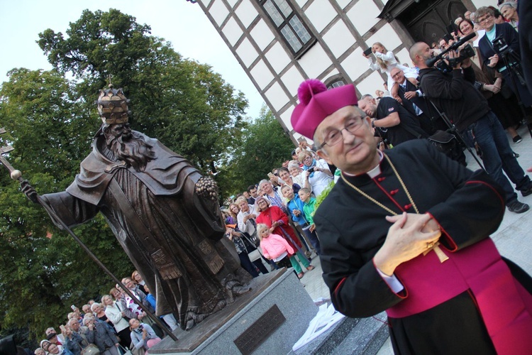 Poświęcenie pomnika patrona Zielonej Góry