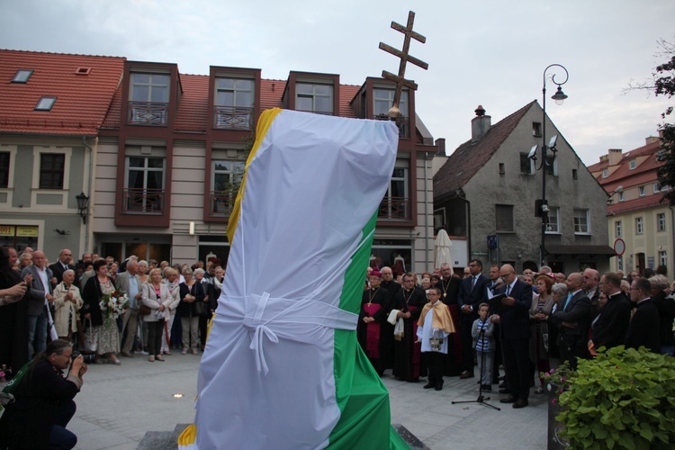 Poświęcenie pomnika patrona Zielonej Góry