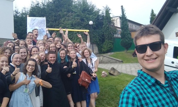 Konkurs "Selfie z księdzem"