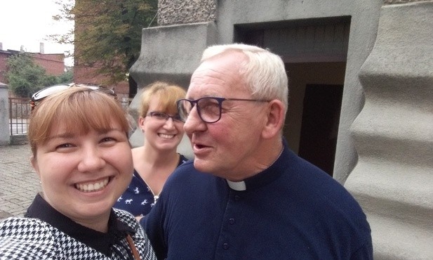 Konkurs "Selfie z księdzem"
