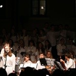 Koncert Uwielebienia