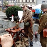 Rekonstruktorzy na katowickim rynku 