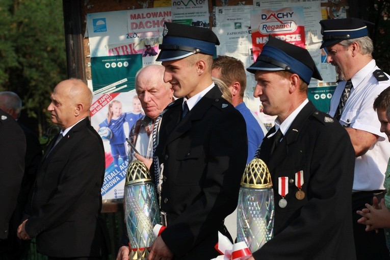 Pomnik w Ćwikowie jak nowy