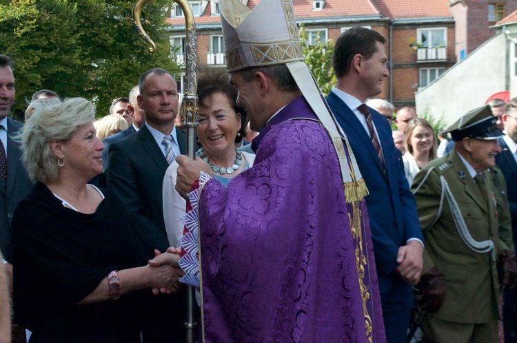 Nie możemy żyć, nie pamiętając