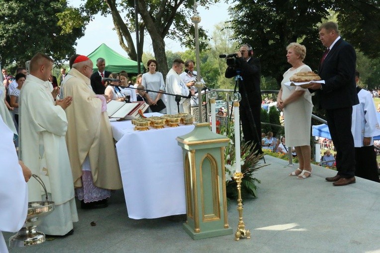 40. rocznica koronacji figury Matki Bożej Kębelskiej