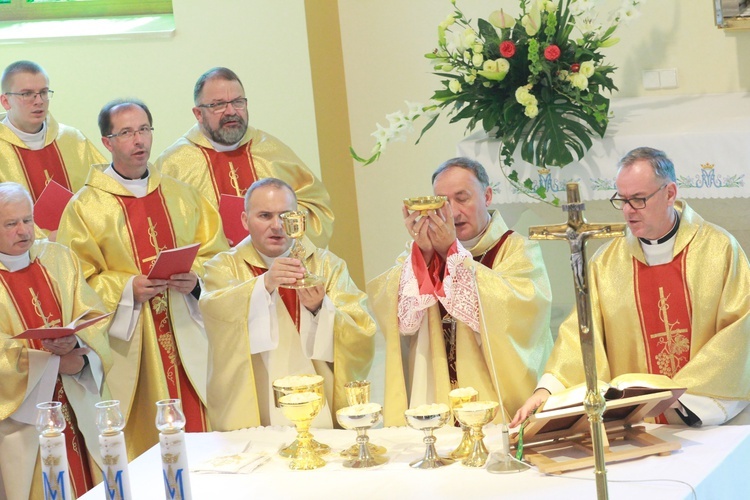 Poświęcenie kościoła w Proszówkach