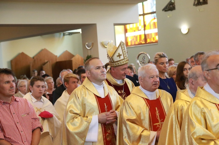 Poświęcenie kościoła w Proszówkach