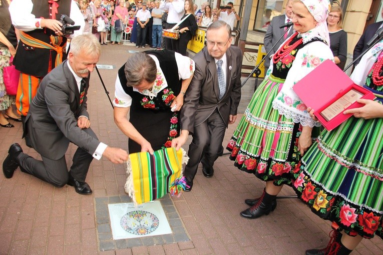 Odsłonięcie Gwiozd Łowickich