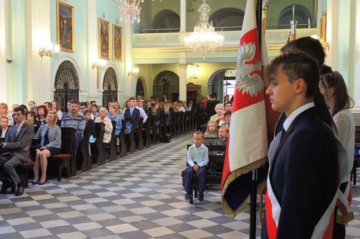 Inauguracja roku szkolnego z bp. Piotrem Gregerem w Cieszynie