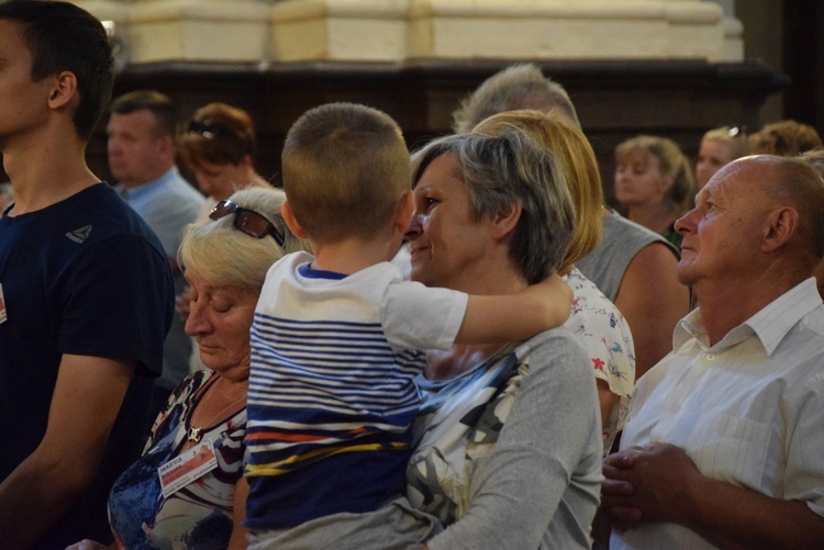 Pielgrzymka z Nowego Miasta nad Pilicą do Studzianny