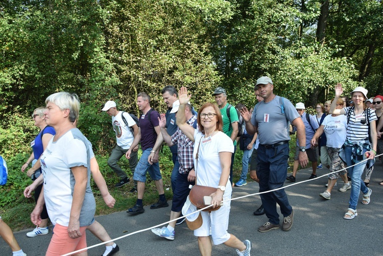 Pielgrzymka z Nowego Miasta nad Pilicą do Studzianny