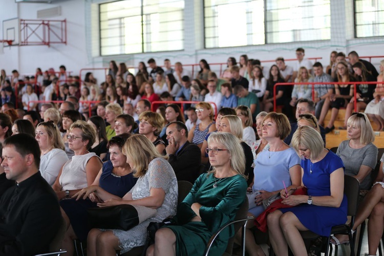 Rozpoczęcie roku szkolnego w Tarnobrzegu