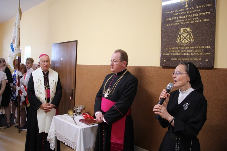 Otwarcie nowego budynku szkoły katolickiej w Kutnie