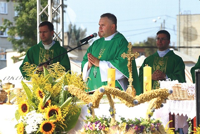 ▲	Dożynki w Bałoszycach odbyły się ponownie po 14 latach przerwy.