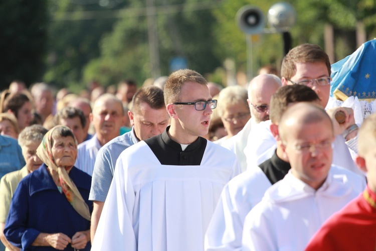 Procesja maryjna w Odporyszowie