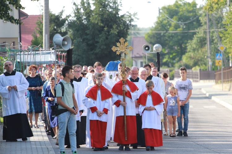 Procesja maryjna w Odporyszowie