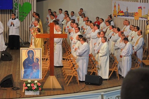 Młodzi w amfiteatrze pod Grojcem w Żywcu 2018