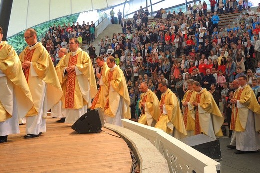 Młodzi w amfiteatrze pod Grojcem w Żywcu 2018