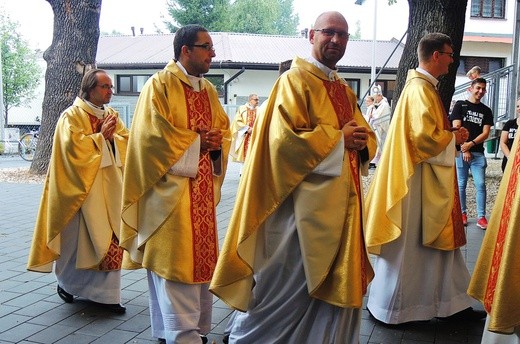 Młodzi w amfiteatrze pod Grojcem w Żywcu 2018