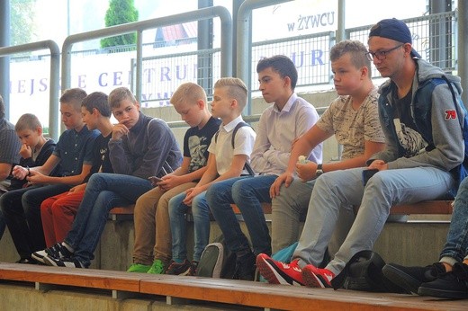 Młodzi w amfiteatrze pod Grojcem w Żywcu 2018