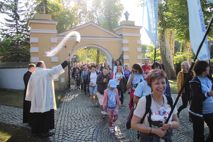 Pielgrzymka ze Świebodzina do Rokitna