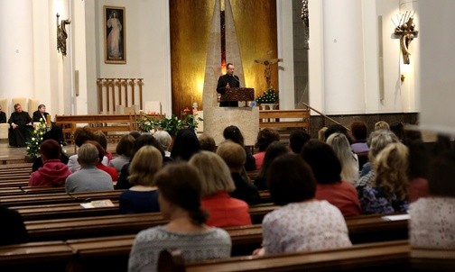 Abp Skworc: Bądźcie ludźmi pokoju