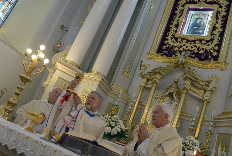 Do Mszy św. został użyty kielich - dar marszałka Senatu RP