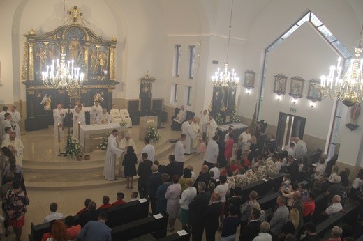 Nieboczowy - poświęcenie kościoła