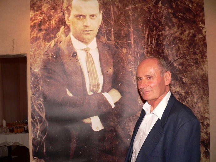 Wystawa poświęcona Antoniemu Sikorskiemu