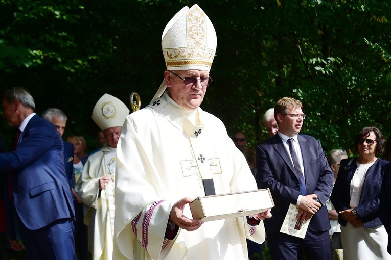Odpust i dożynki diecezjalne w Gietrzwałdzie
