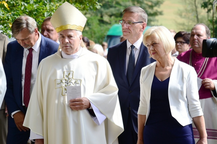 Odpust i dożynki diecezjalne w Gietrzwałdzie