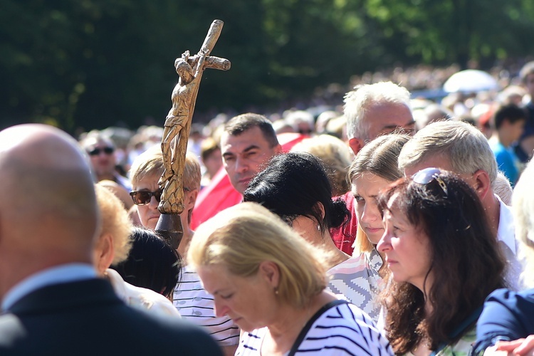 Odpust i dożynki diecezjalne w Gietrzwałdzie